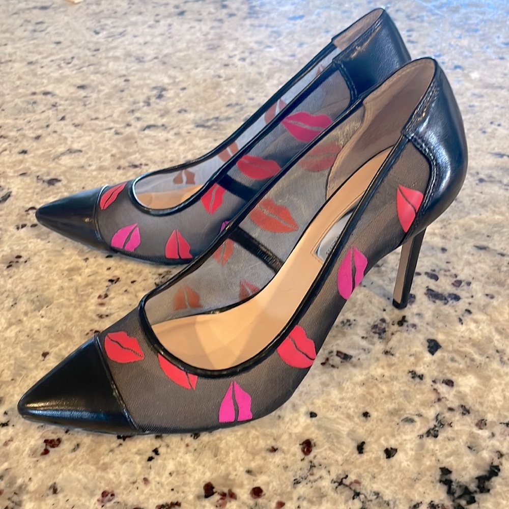 INC Kanaa Kiss Black Mesh Pumps